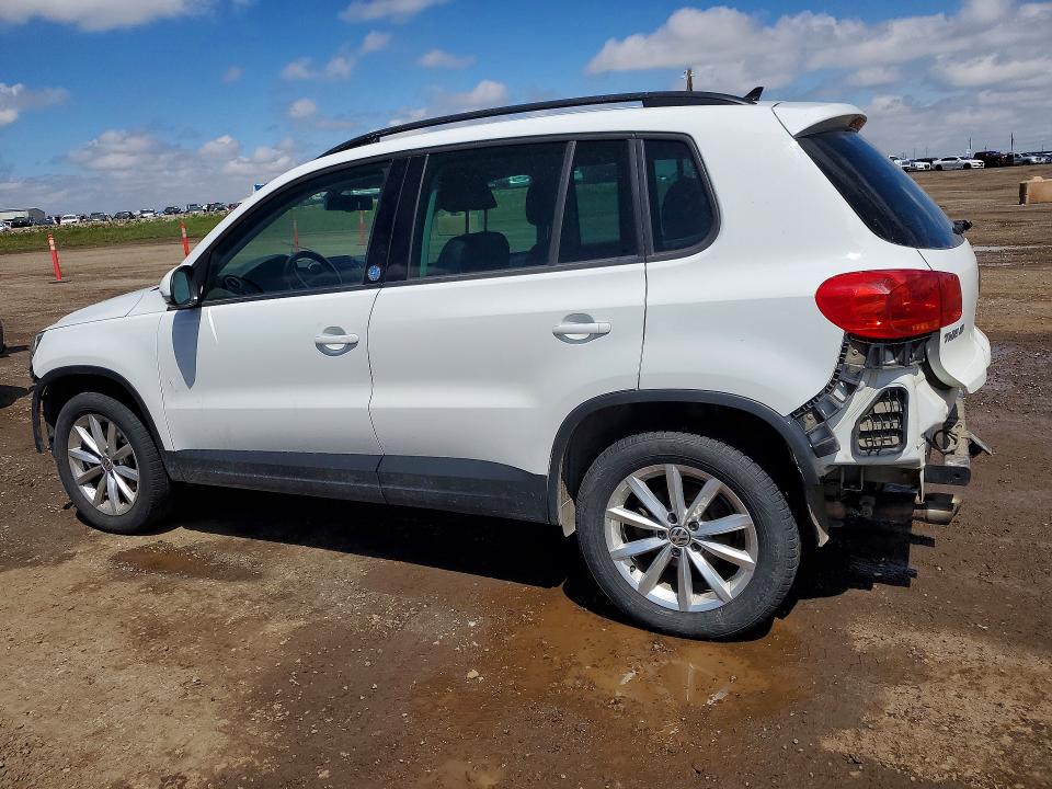 2017 Volkswagen Tiguan მანქანა იყიდება აუქციონზე, vin: WVGNV7AX3HK032822, აუქციონის ნომერი: 56081996