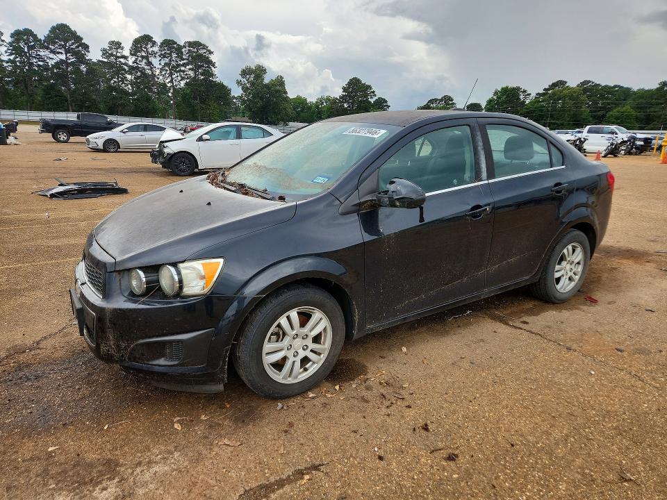 56327946 :رقم المزاد ، 1G1JC5SG5F4204029 vin ، 2015 Chevrolet Sonic مزاد بيع