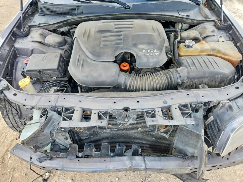 56093316 :رقم المزاد ، 2C3CCABG0FH808281 vin ، 2015 Chrysler 300 مزاد بيع