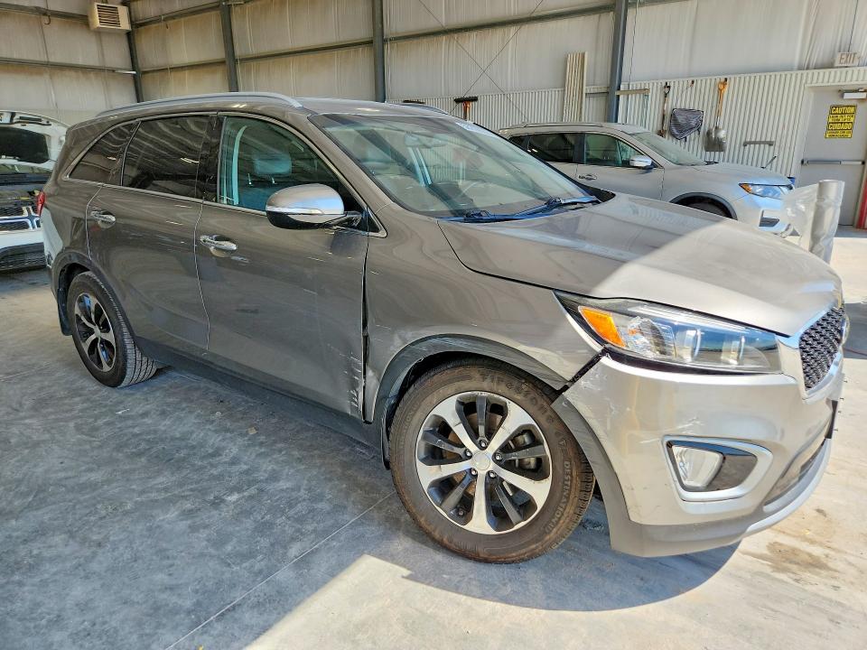 2017 Kia Sorento მანქანა იყიდება აუქციონზე, vin: 5XYPH4A57HG260958, აუქციონის ნომერი: 58306666
