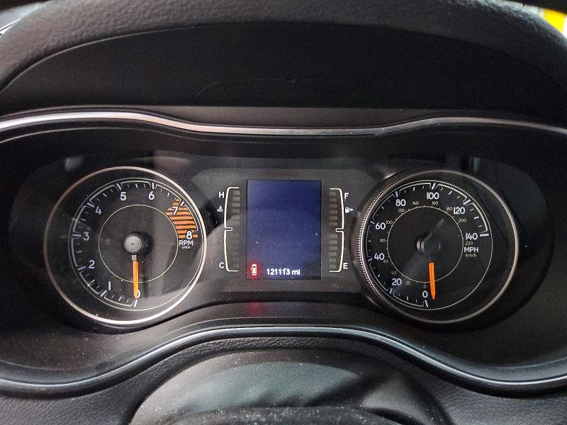 58786196 :رقم المزاد ، 1C4PJMCX8KD441138 vin ، 2019 Jeep Cherokee مزاد بيع