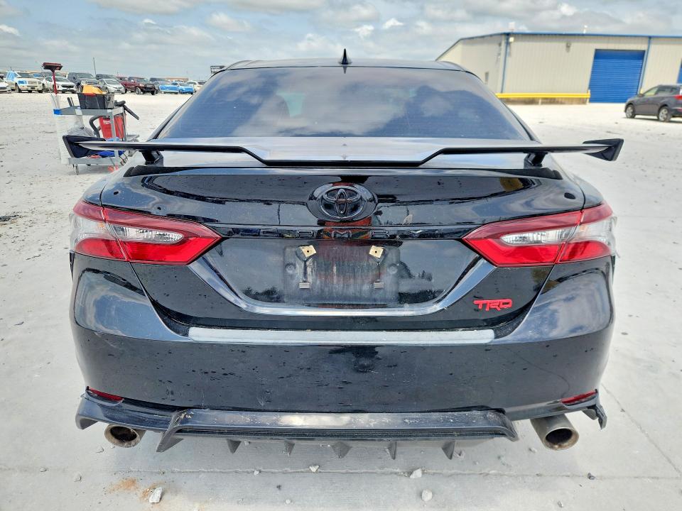 58424596 :رقم المزاد ، 4T1KZ1AKXPU079597 vin ، 2023 Toyota Camry مزاد بيع