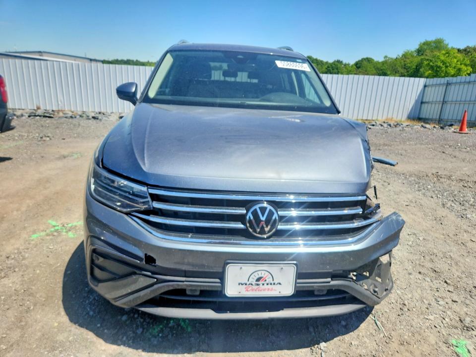 Продажа на аукционе авто 2022 Volkswagen Tiguan, vin: 3VV2B7AX0NM030693, номер лота: 55860696