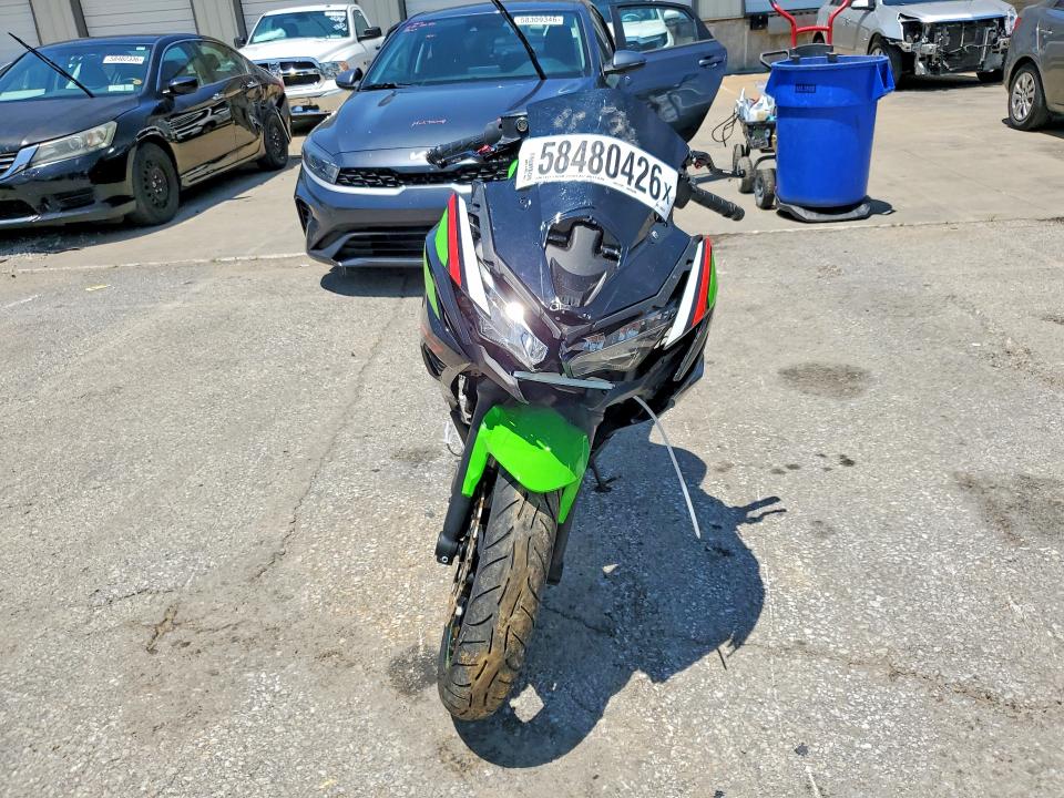 Продажа на аукционе авто 2022 Kawasaki Ex650, vin: ML5EXEN18NDA50299, номер лота: 58480426