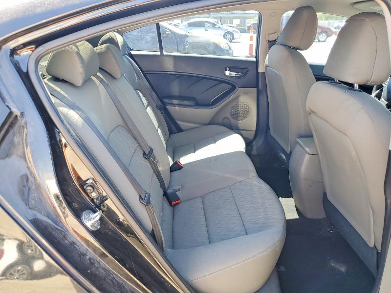 2015 Kia Forte მანქანა იყიდება აუქციონზე, vin: KNAFK4A62F5289759, აუქციონის ნომერი: 58664536