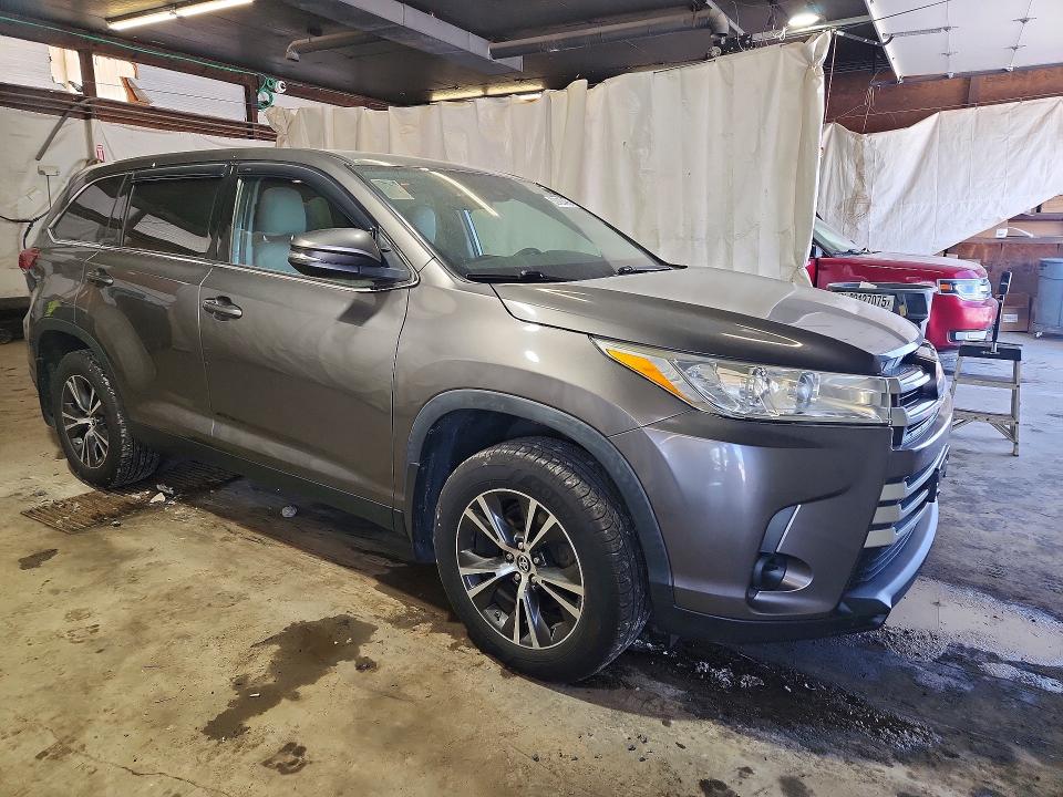 Продаж на аукціоні авто 2019 Toyota Highlander, vin: 5TDBZRFH6KS704994, номер лоту: 55720456