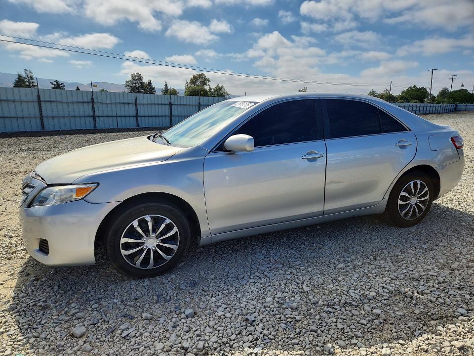 57689116 :رقم المزاد ، 4T1BF3EK7AU032078 vin ، 2010 Toyota Camry مزاد بيع