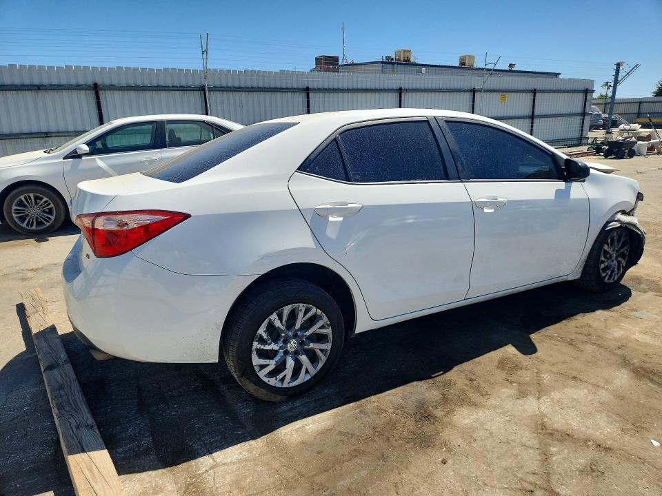 Продажа на аукционе авто 2018 Toyota Corolla, vin: 2T1BURHE7JC053836, номер лота: 57376316