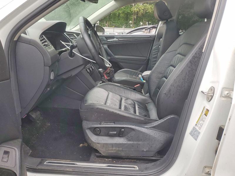 57331156 :رقم المزاد ، 3VV5B7AX5JM090881 vin ، 2018 Volkswagen Tiguan مزاد بيع