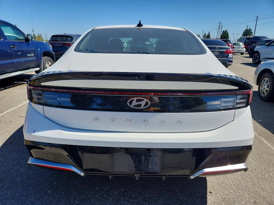 2025 Hyundai Sonata მანქანა იყიდება აუქციონზე, vin: KMHL64JA4SA488470, აუქციონის ნომერი: 56660786