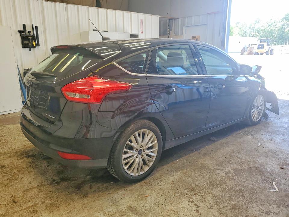 2018 Ford Focus მანქანა იყიდება აუქციონზე, vin: 1FADP3N23JL210400, აუქციონის ნომერი: 58764196