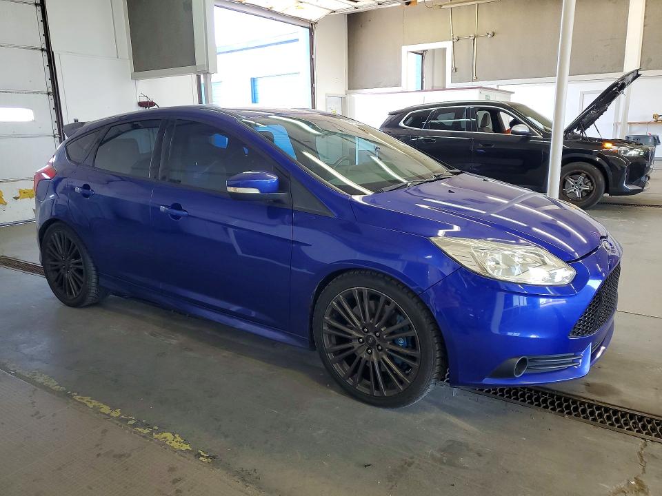 58133576 :رقم المزاد ، 1FADP3L98EL454193 vin ، 2014 Ford Focus مزاد بيع