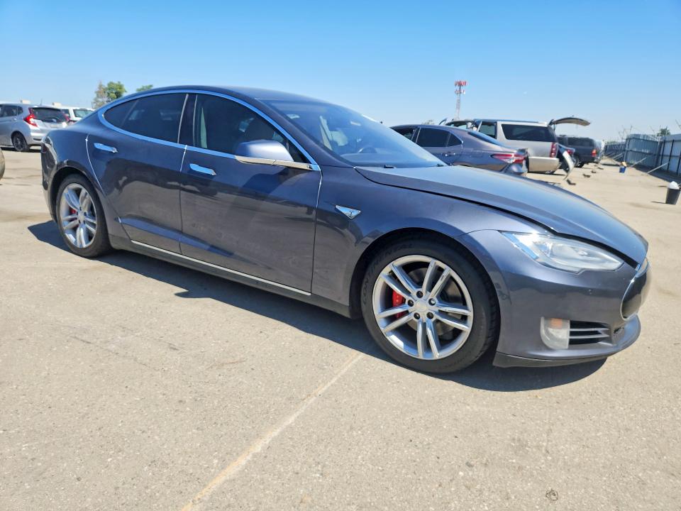 Продажа на аукционе авто 2014 Tesla Model S, vin: 5YJSA1H12EFP60545, номер лота: 57955826