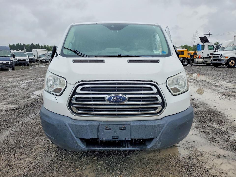 57882976 :رقم المزاد ، 1FBZX2YM3FKA54562 vin ، 2015 Ford Transit مزاد بيع