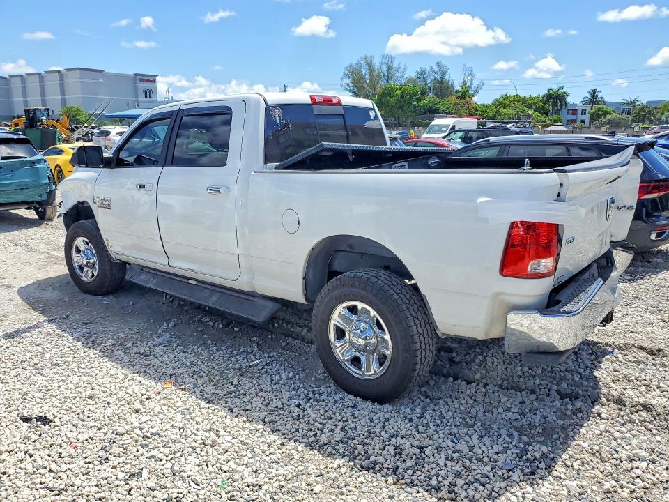 73340985 :رقم المزاد ، 3C6UR5DLXJG398282 vin ، 2018 Ram 2500 مزاد بيع