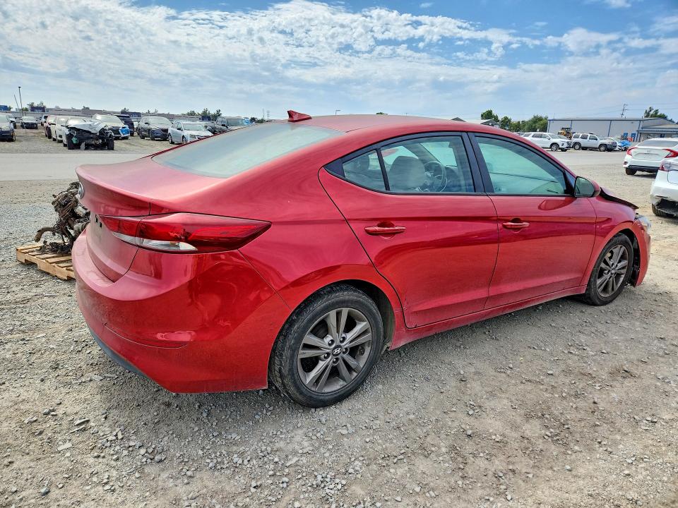 58322526 :رقم المزاد ، 5NPD84LFXHH016223 vin ، 2017 Hyundai Elantra مزاد بيع