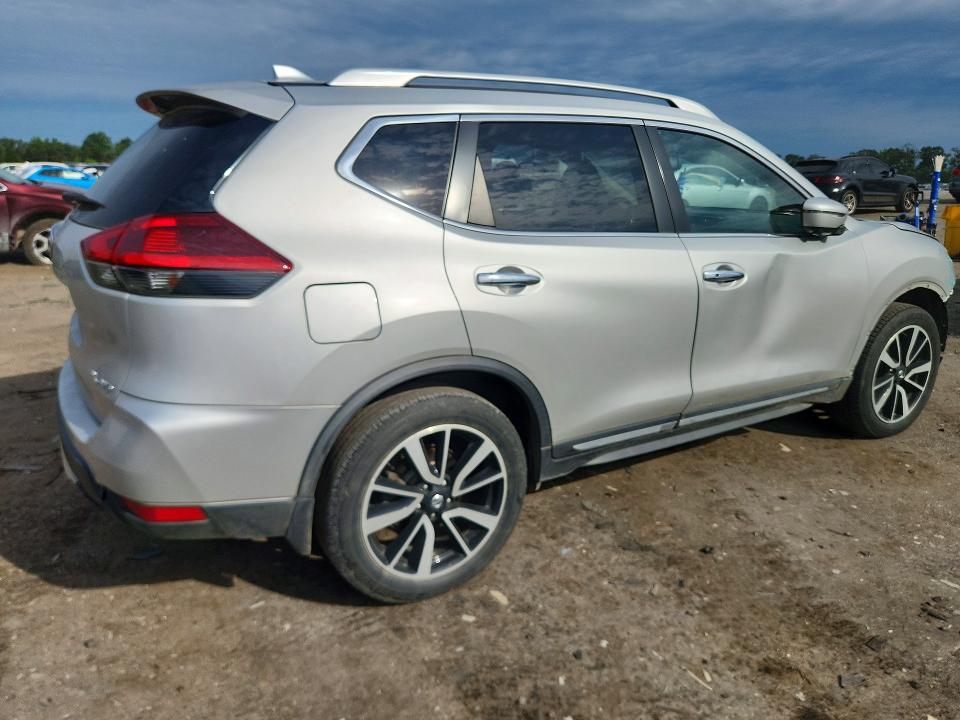 57803866 :رقم المزاد ، JN8AT2MV6JW328023 vin ، 2018 Nissan Rogue مزاد بيع
