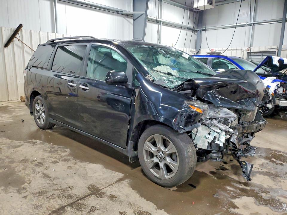 2019 Toyota Sienna მანქანა იყიდება აუქციონზე, vin: 5TDEZ3DC9KS215250, აუქციონის ნომერი: 56450766
