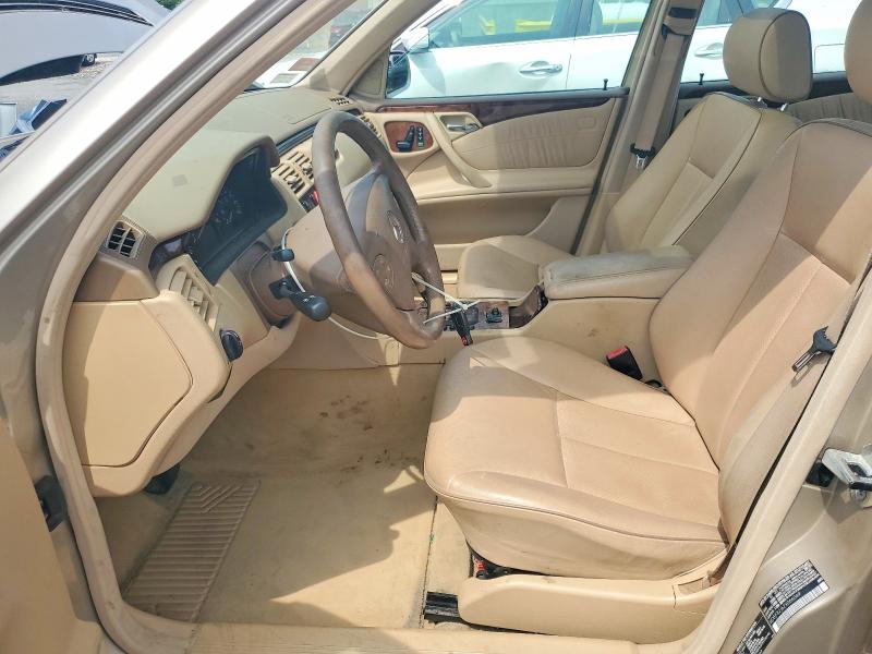 56819496 :رقم المزاد ، WDBJF82J62X066049 vin ، 2002 Mercedes-benz E مزاد بيع