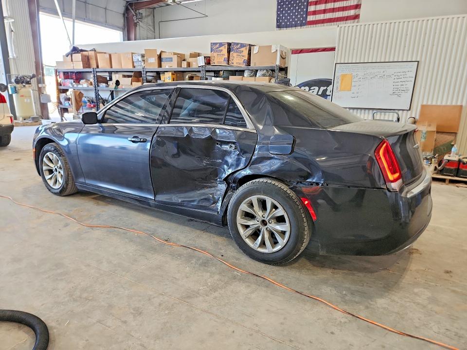 56644616 :رقم المزاد ، 2C3CCAAGXFH881899 vin ، 2015 Chrysler 300 مزاد بيع