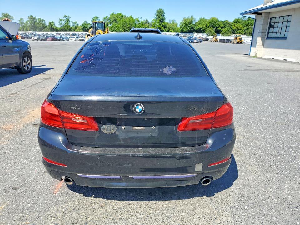 55901146 :رقم المزاد ، WBAJA7C58JG909367 vin ، 2018 Bmw 530 مزاد بيع