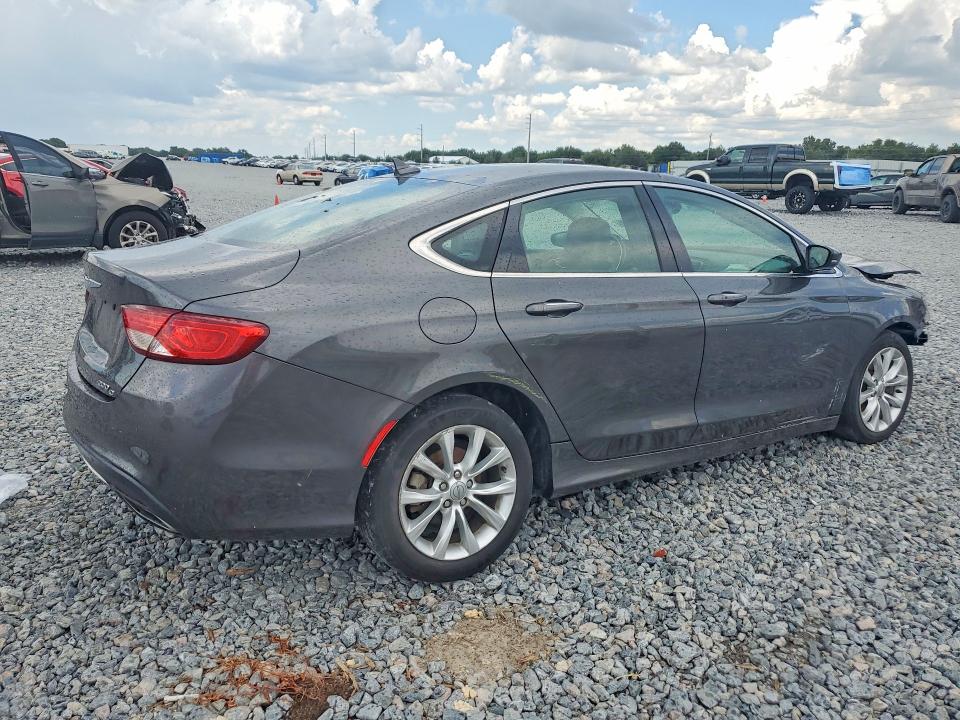 58381446 :رقم المزاد ، 1C3CCCCG5FN581557 vin ، 2015 Chrysler 200 مزاد بيع