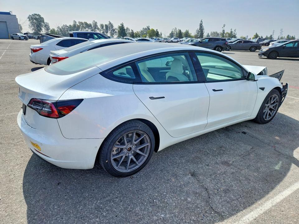 55956376 :رقم المزاد ، 5YJ3E1EA5NF339822 vin ، 2022 Tesla Model 3 مزاد بيع