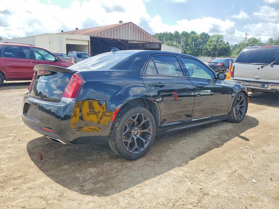 Продаж на аукціоні авто 2019 Chrysler 300, vin: 2C3CCABGXKH517197, номер лоту: 58070016