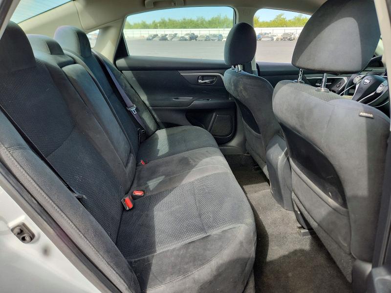 2015 Nissan Altima მანქანა იყიდება აუქციონზე, vin: 1N4AL3AP7FC164352, აუქციონის ნომერი: 58936026