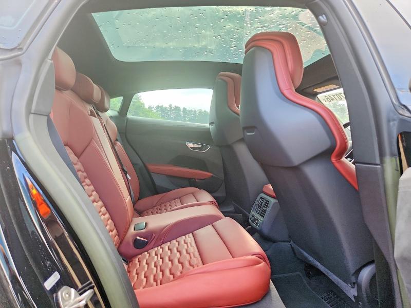 54270146 :رقم المزاد ، WAUEJBFW4N7009354 vin ، 2022 Audi E-tron Gt مزاد بيع