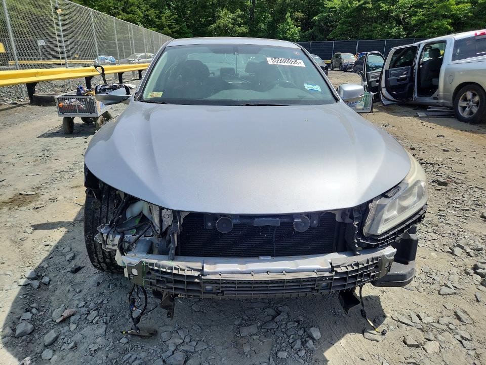 2017 Honda Accord მანქანა იყიდება აუქციონზე, vin: 1HGCR3F85HA010404, აუქციონის ნომერი: 55900056