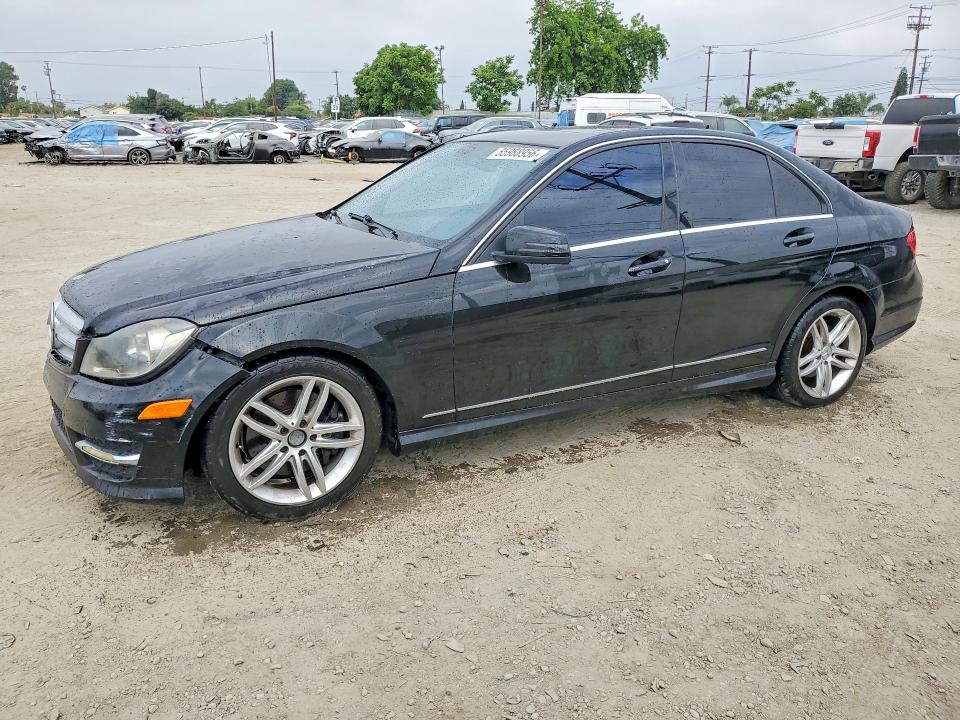 55988956 :رقم المزاد ، WDDGF8AB1DR251774 vin ، 2013 Mercedes-benz C مزاد بيع