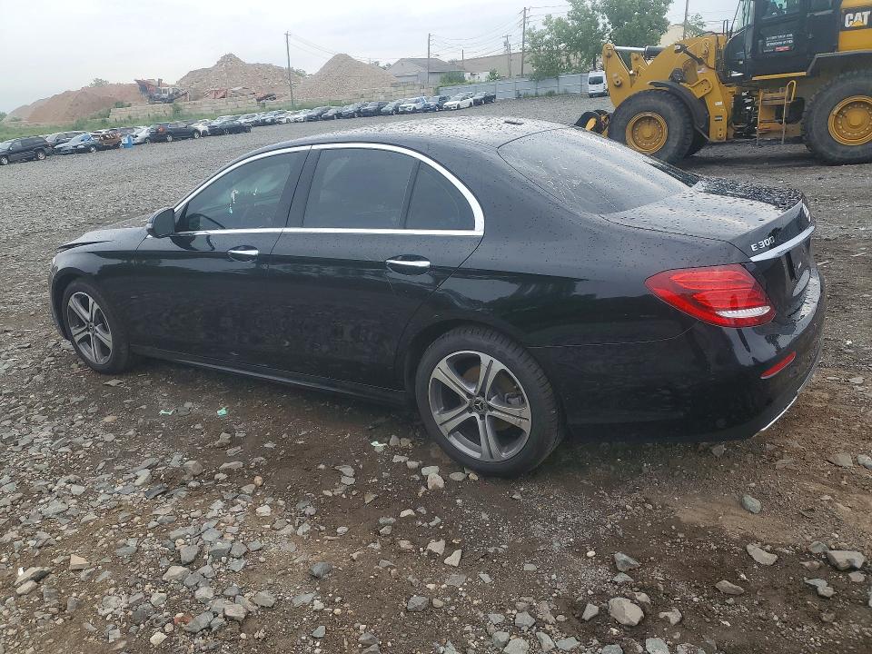 57812066 :رقم المزاد ، WDDZF4KB0KA617395 vin ، 2019 Mercedes-benz E مزاد بيع