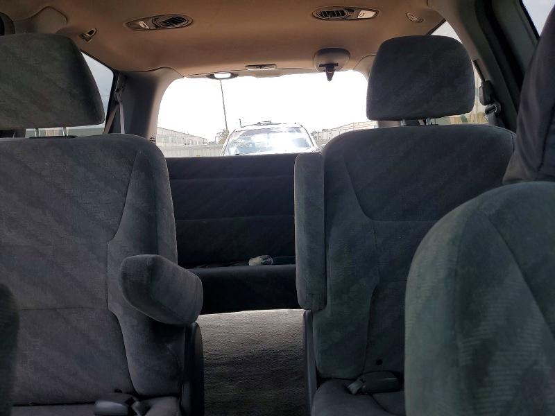 55963576 :رقم المزاد ، 5FNRL18874B151021 vin ، 2004 Honda Odyssey مزاد بيع