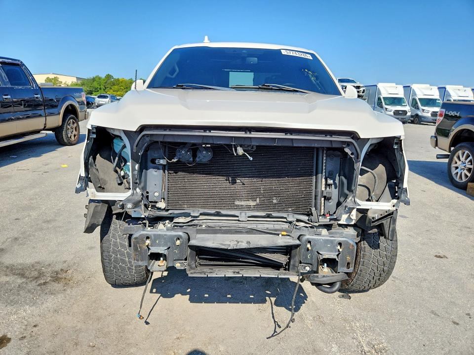57743286 :رقم المزاد ، 1FTEW1EG8JFC86582 vin ، 2018 Ford F150 مزاد بيع