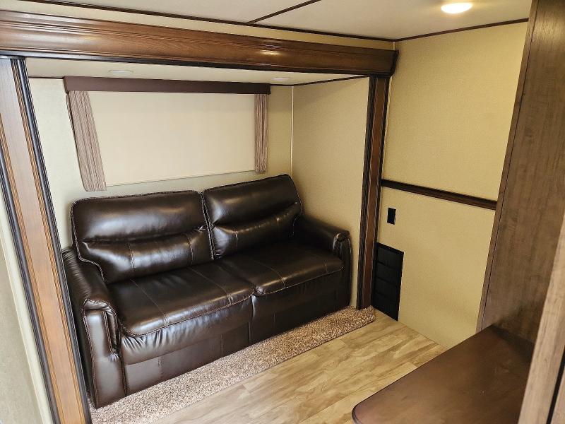 Продажа на аукционе авто 2018 Grand Design Solitude, vin: 573FS4223J1110376, номер лота: 53188046