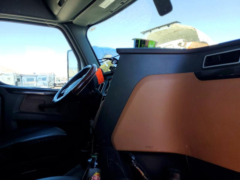 Продажа на аукционе авто 2022 Freightliner Cascadia 126, vin: 1FUJHHDR6NLND1914, номер лота: 85966685