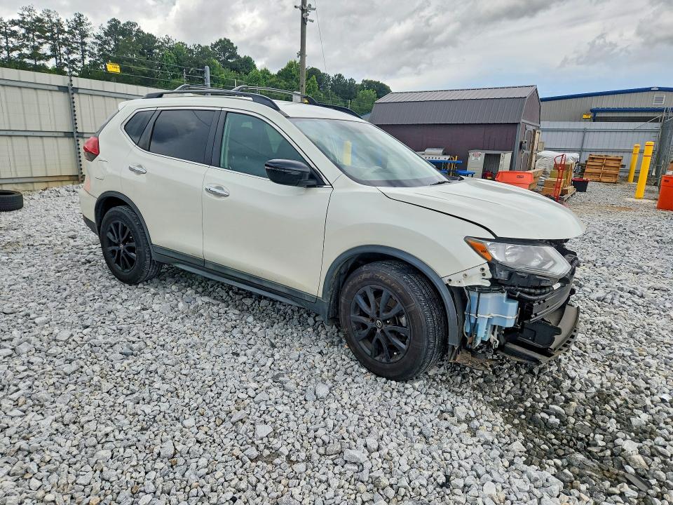 58022776 :رقم المزاد ، 5N1AT2MT1HC807760 vin ، 2017 Nissan Rogue مزاد بيع