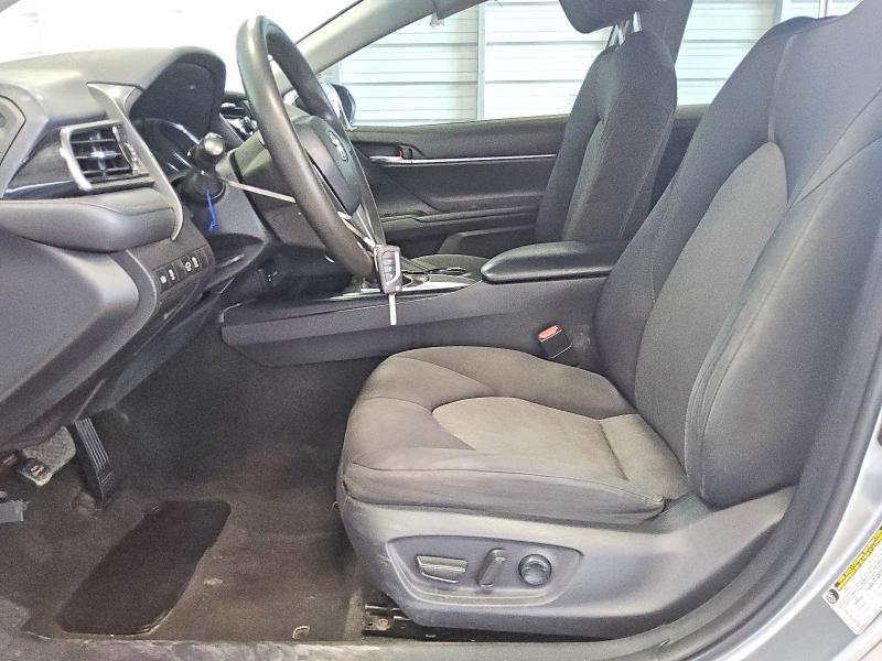 56164386 :رقم المزاد ، 4T1B11HK7KU791491 vin ، 2019 Toyota Camry مزاد بيع