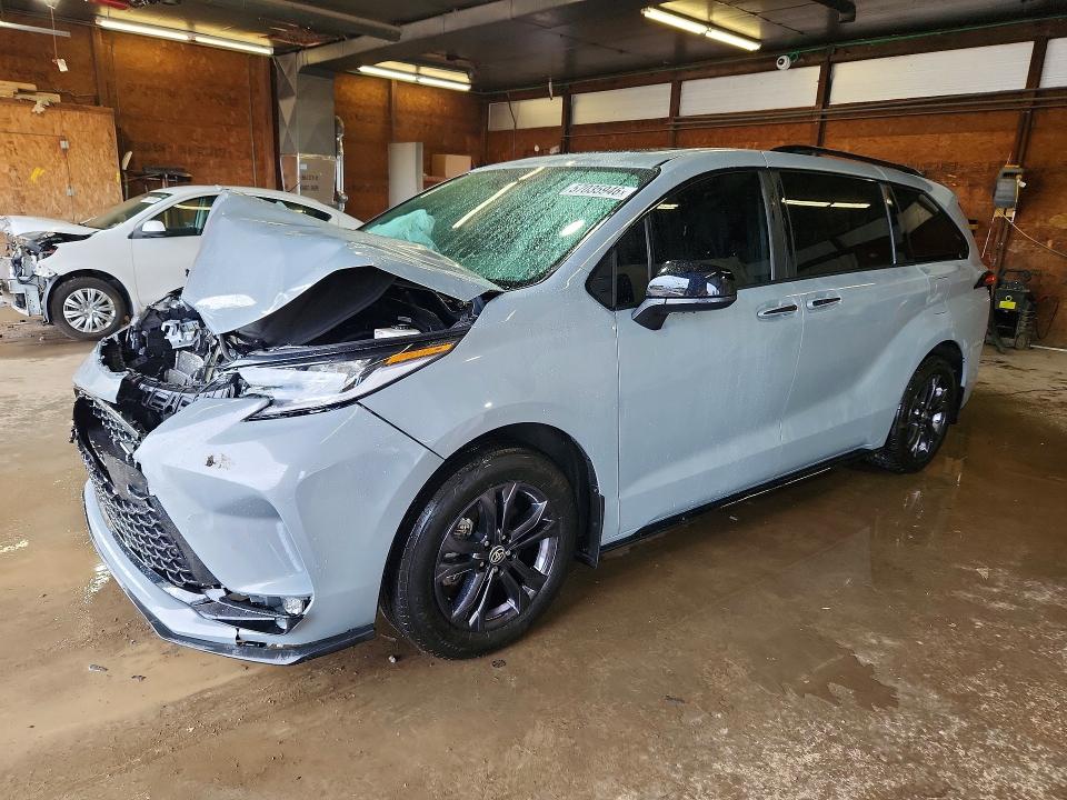 57035946 :رقم المزاد ، 5TDDSKFC3SS169261 vin ، 2025 Toyota Sienna مزاد بيع