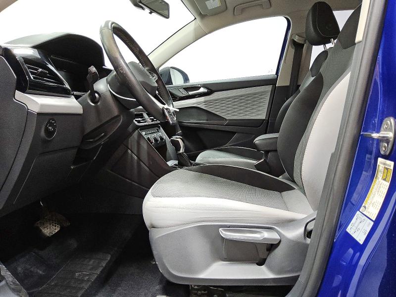 56507946 :رقم المزاد ، 3VVDX7B25NM033814 vin ، 2022 Volkswagen Taos مزاد بيع