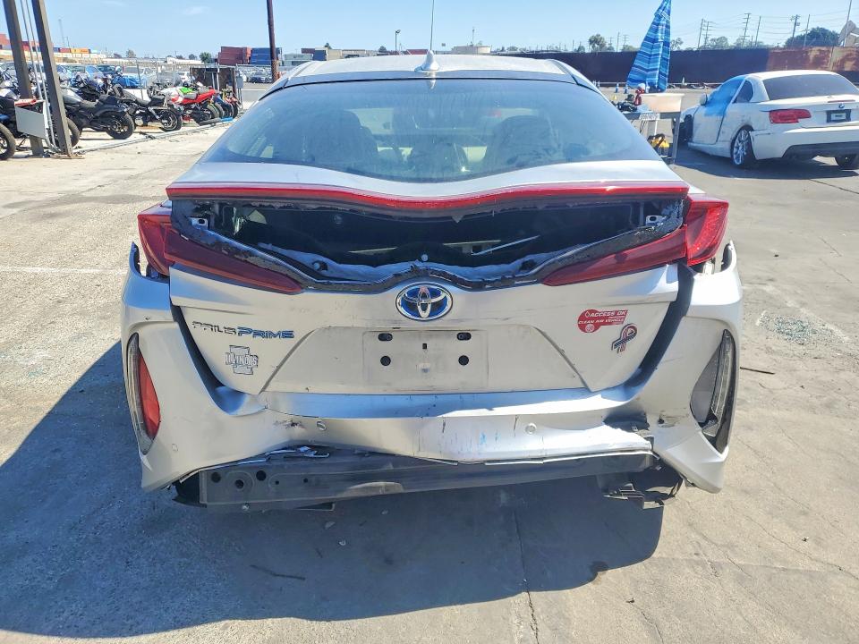 Продажа на аукционе авто 2017 Toyota Prius Prime, vin: JTDKARFP1H3005426, номер лота: 57505836