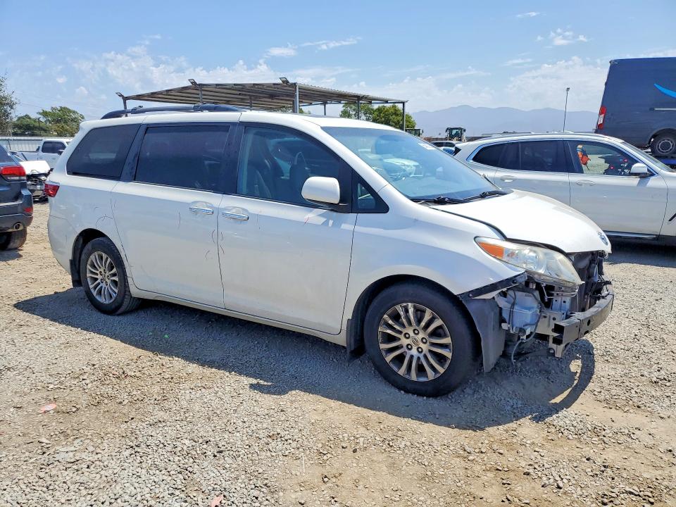 Продажа на аукционе авто 2016 Toyota Sienna, vin: 5TDYK3DC1GS755409, номер лота: 56460726