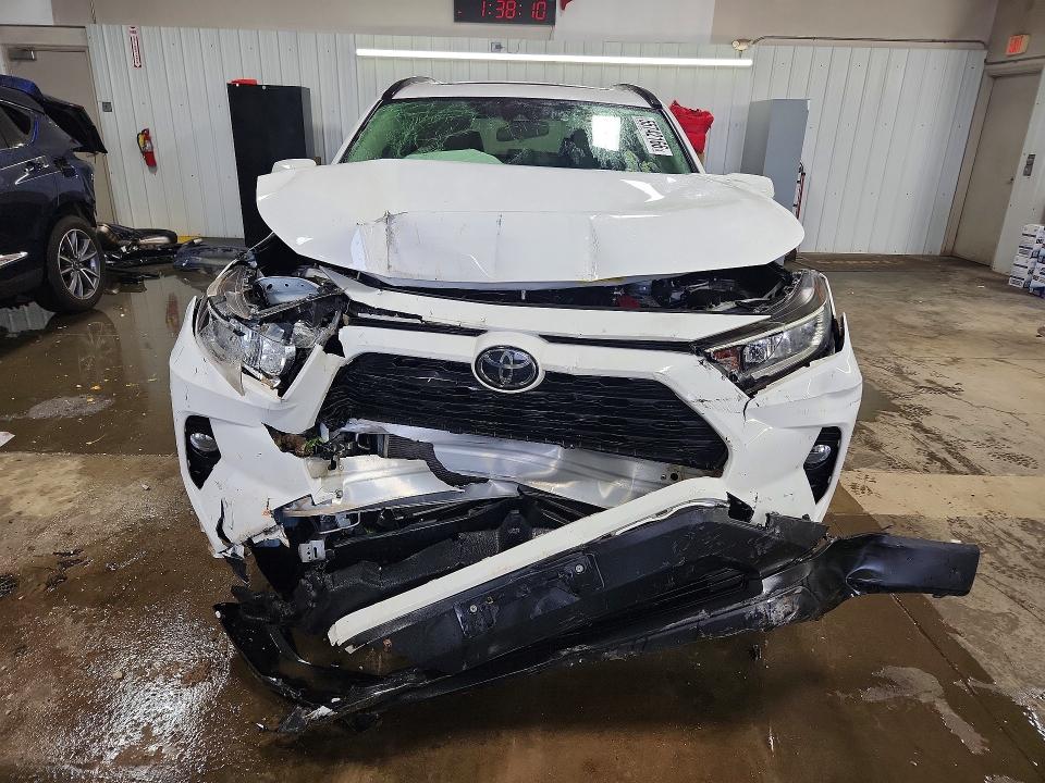 Продажа на аукционе авто 2019 Toyota Rav4, vin: JTMP1RFV3KD517291, номер лота: 55742166