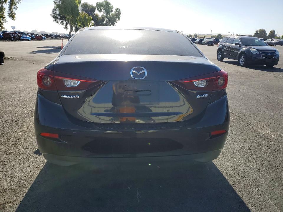 Aukcja sprzedaży 2018 Mazda 3, vin: 3MZBN1U74JM160966, numer aukcji: 55805326