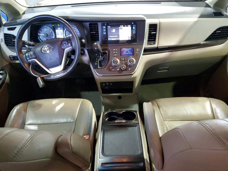 56434056 :رقم المزاد ، 5TDYZ3DC0HS832185 vin ، 2017 Toyota Sienna مزاد بيع