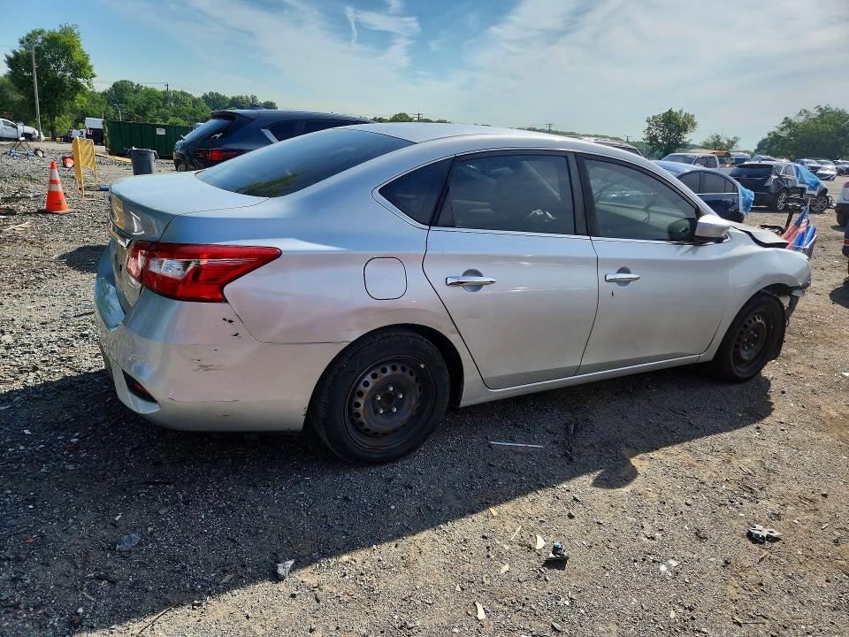 2018 Nissan Sentra მანქანა იყიდება აუქციონზე, vin: 3N1AB7AP4JY281975, აუქციონის ნომერი: 57697966