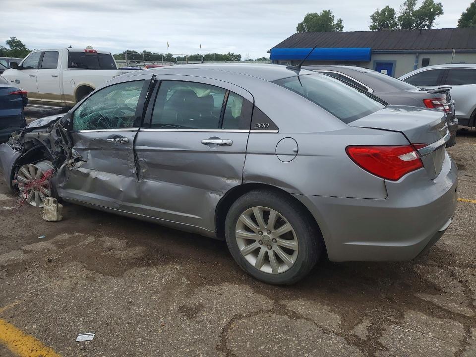 2014 Chrysler 200 მანქანა იყიდება აუქციონზე, vin: 1C3CCBCG1EN150707, აუქციონის ნომერი: 58938516