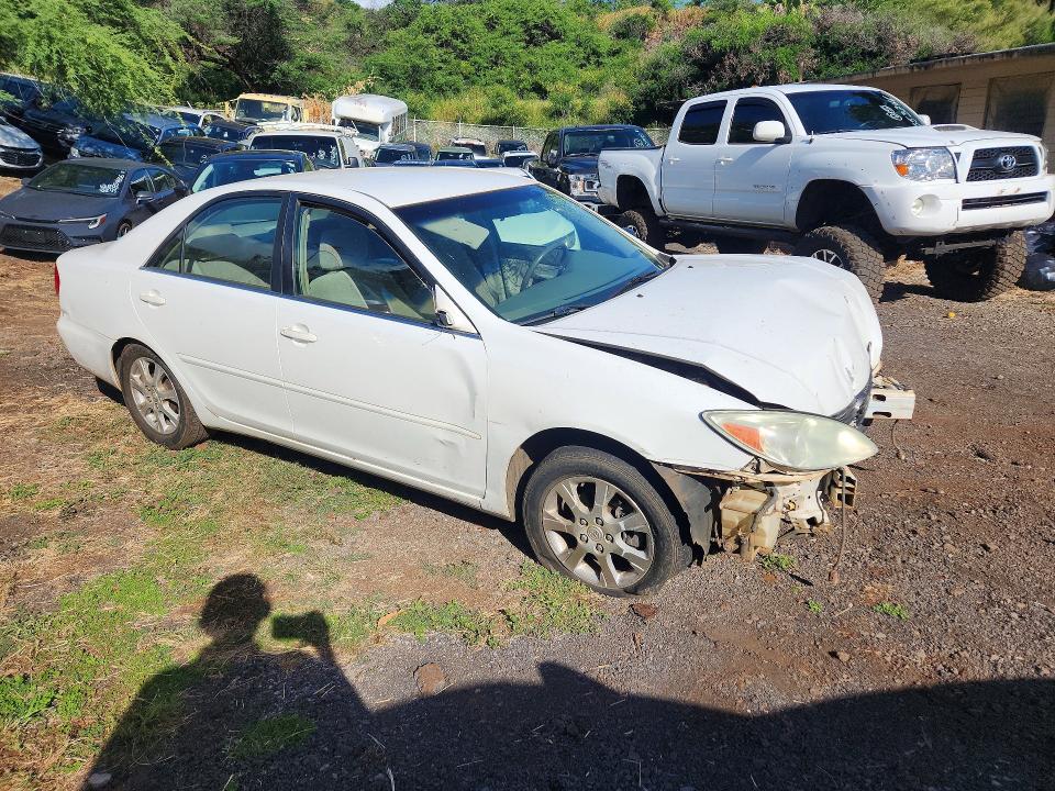 2004 Toyota Camry მანქანა იყიდება აუქციონზე, vin: JTDBE30K240275789, აუქციონის ნომერი: 56322476