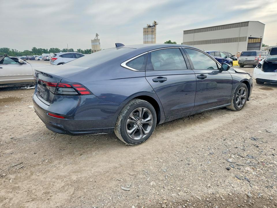 Продажа на аукционе авто 2023 Honda Accord, vin: 1HGCY1F38PA017308, номер лота: 55786126